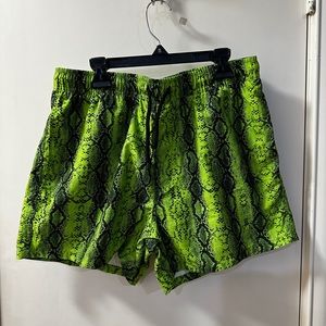 ITEM: ASOS SWIM SHORTS W/ NEON SNAKESKIN PRINT
SIZE: MEN’S MEDIUM